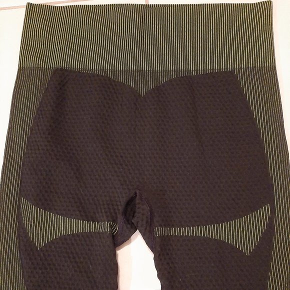 New High Quality Sexy Leggings. - Picture 12 of 15